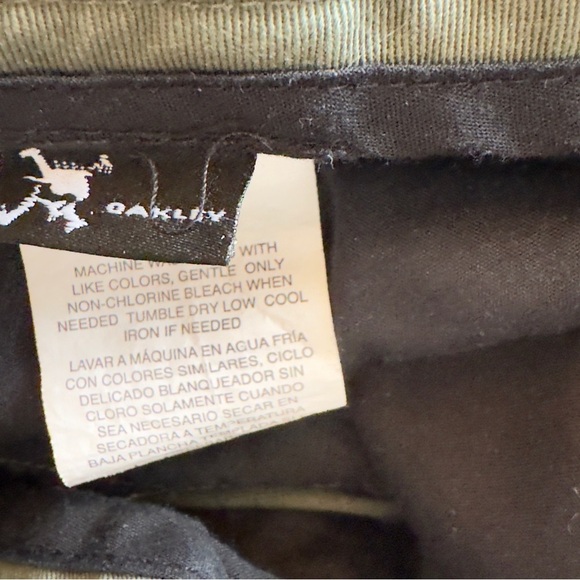 Vintage Y2K Oakley Olive Green Shorts - Picture 10 of 12